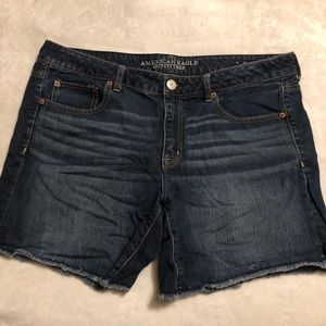 American Eagle Shorts Size 14